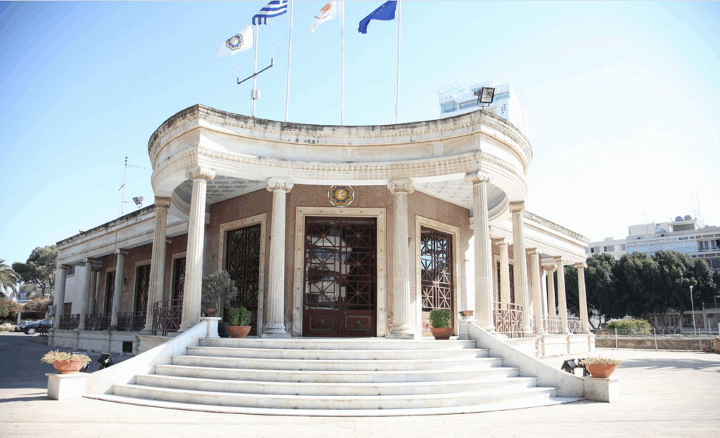 Nicosia Town Hall Hôtel de Ville de Nicosie Ратуша Никосии 尼科西亚市政厅Ayuntamiento de Nicosia العربية: بلدية نيقوسي עברית: עיריית ניקוסיה